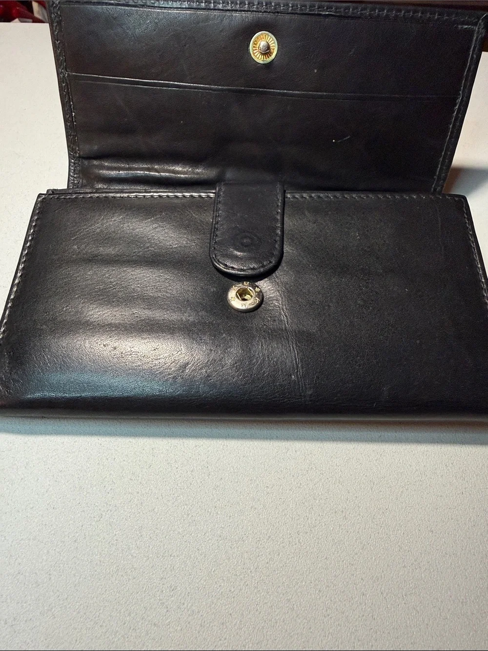 Black Leather Trifold Wallet with ID Window